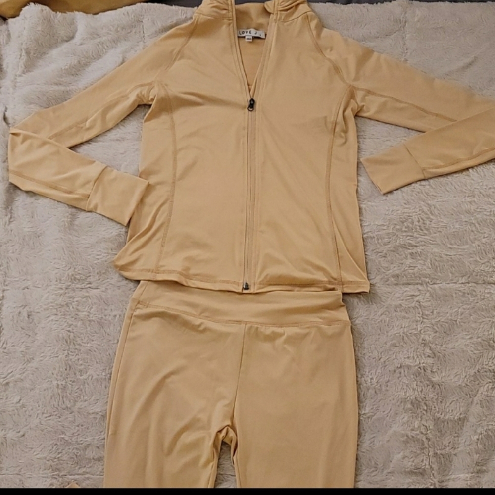 Women's tracksuit